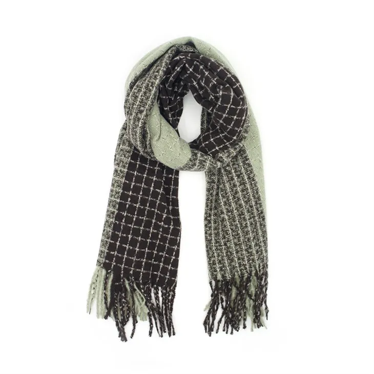 Khăn choàng tua rua