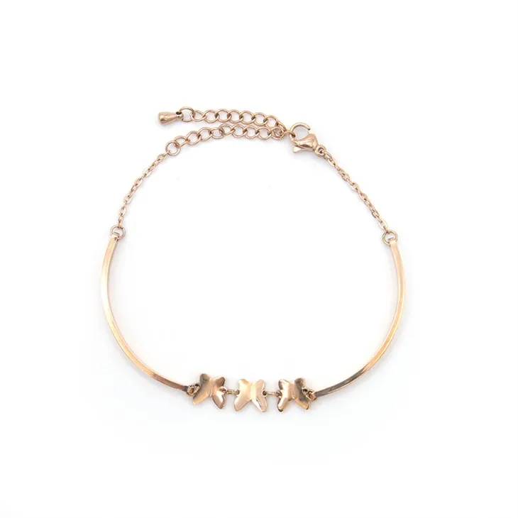 Vòng tay hoa hồng